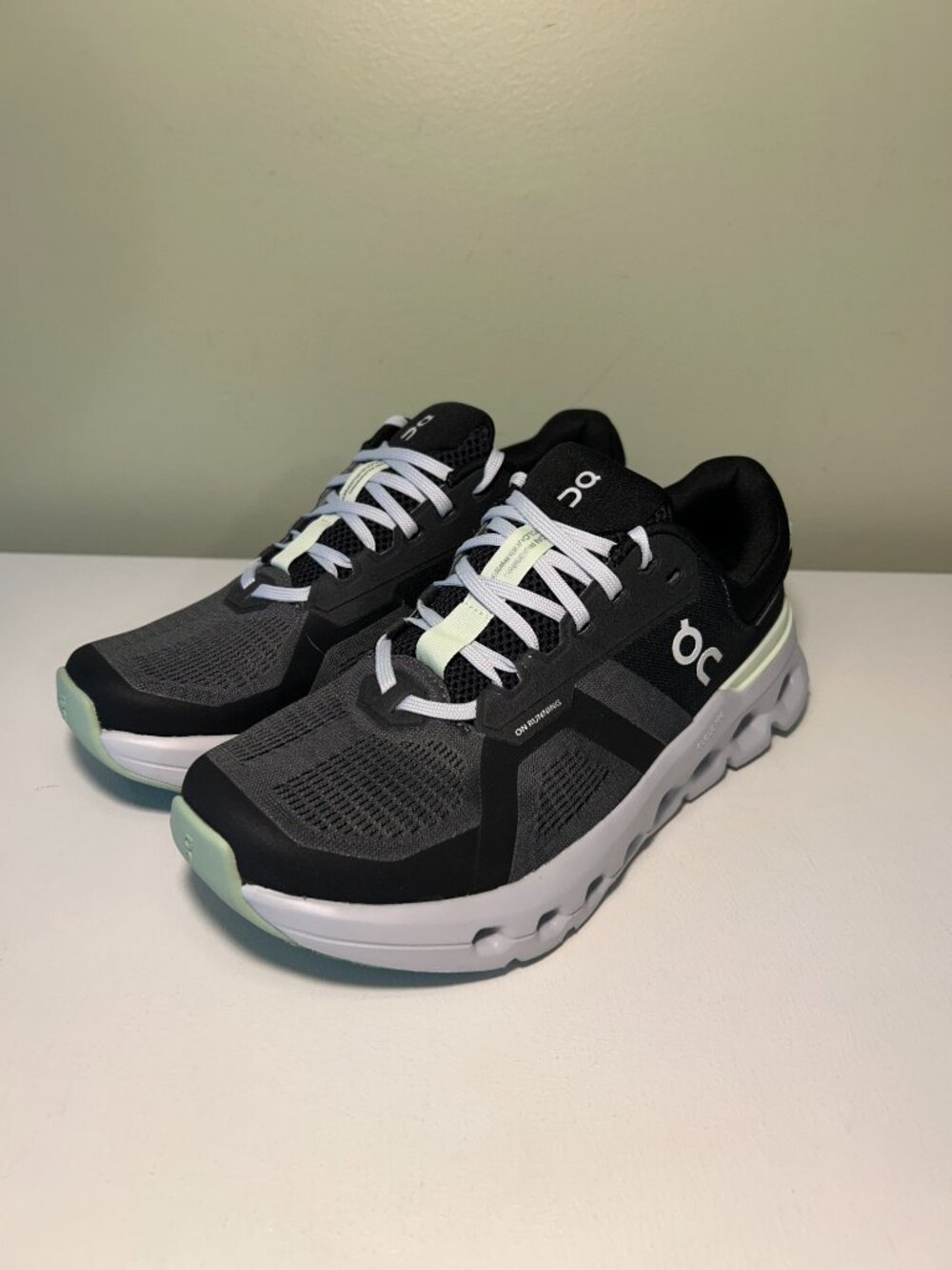On Running Women's Cloudrunner 2